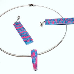 Kette zarte kurze Halskette Choker Halsreif Ohrstecker Set blau pink silber Unikat glitzernd Handarbeit GOODFEELING aus Polymer Clay, Fimo Bild 1