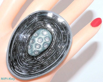 Ring flexibler grün schwarz grau silber Swarovskisteinchen großer Statement Ring  BIGSHINY aus Polymer Clay, Fimo