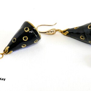 Ohrringe süß schwarz gold Swarovski Steinchen Hängeohrringe Handarbeit Unikat HUETCHEN Polymer Clay, Fimo Bild 6