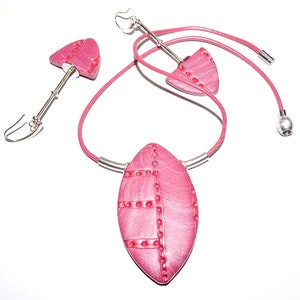 Kette leichte kurze Halskette Ohrringe lang Set pink silber schimmernd Handarbeit Unikat ROSENROT aus Polymer Clay, Fimo Bild 1