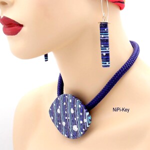 Very short statement necklace, matching earring set, bright blue and silver, handmade, unique piece, FLOTT, made of polymer clay - without bangle!