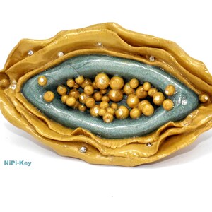 Bague imposante, bague originale, anneau flexible, en pâte polymère scintillante ornée de nombreux cristaux Swarovski, ONE ACHIEVED