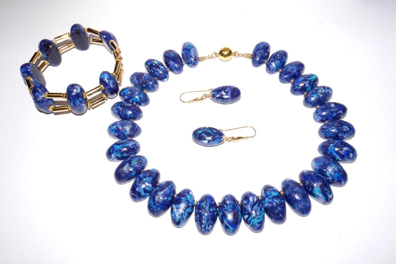 Halskette kurz Ohrringe umwerfend gold blau schimmernde Collierkette glitzernden Goldpartikeln in Lapisoptik STERNENSTAUB Armband extra Bild 5