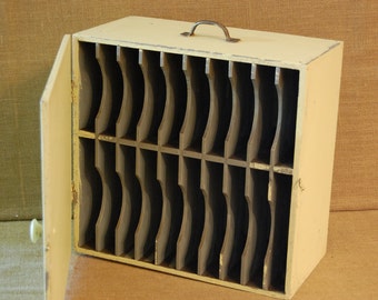 Gabinete de almacenamiento vintage amarillo, almacenamiento de oficina vintage, almacenamiento de la tienda vintage, almacenamiento de la artesanía, almacenamiento del arte, almacenamiento del taller, decoración del hogar
