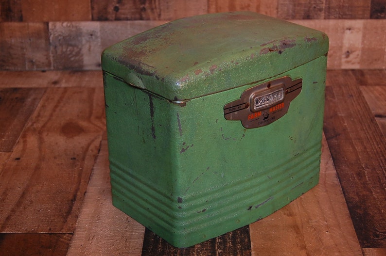 Vintage Sears Electric Fence, vintage farmhouse green electric fence, vintage home decor, ranch house decor, 1940's farmhouse Free Shipping image 3