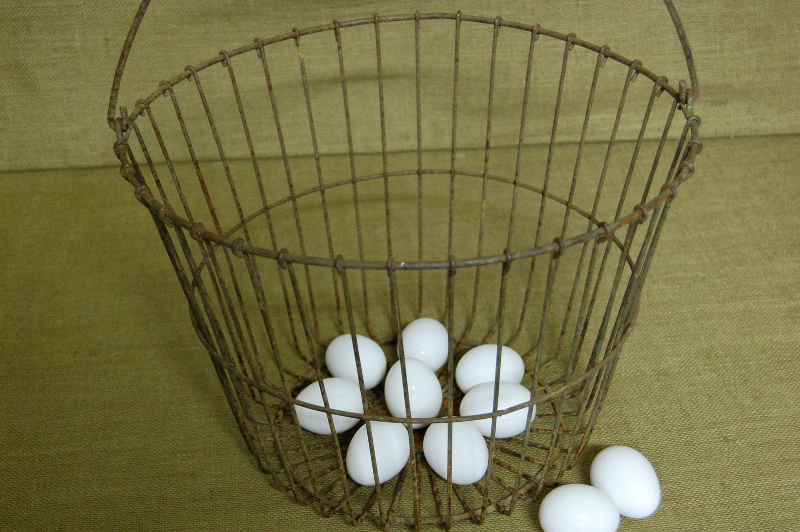 Antique Metal Egg Basket With Handle Vintage Chicken Egg Etsy