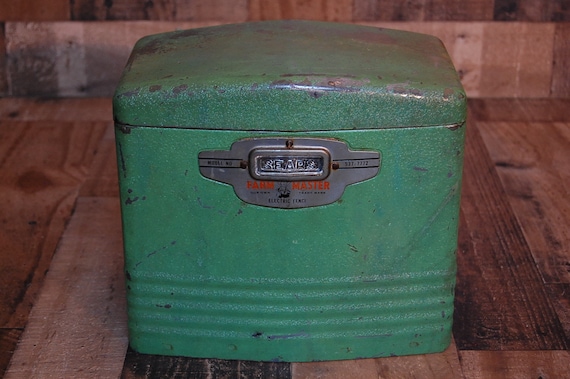 Vintage Sears Electric Fence, vintage farmhouse green electric fence, vintage home decor, ranch house decor, 1940's farmhouse Free Shipping