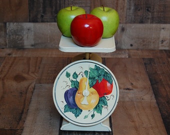 Vintage Painted Kitchen Scale, painted fruit farmhouse kitchen scale, vintage metal kitchen scale, vintage kitchen decor, Free Shipping