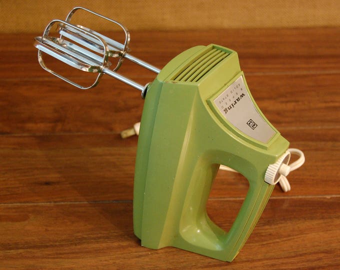 Vintage Waring Hand Held Mixer, Vintage Avocado Green Color,with