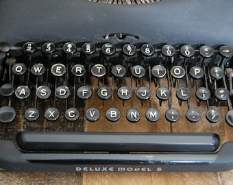 Vintage Remington Rand Deluxe Model 5 Typewriter, Blackand