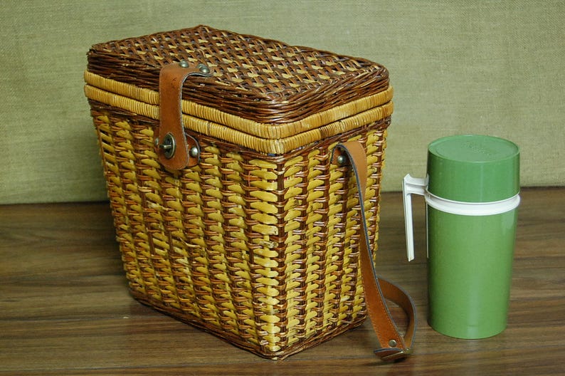 Vintage Picnic Basket and Thermos Vintage Plaid Interior Etsy