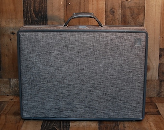 Vintage Gray Hartmann Tweed and Leather Luggage, suitcase, vintage Hartmann tweed suitcase, leather handle, latches, lock in great condition