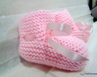 crochet baby booties, baby booties,knitted baby booties,photo prop booties,baby boots,baby slippers,christening booties,baby shower gift