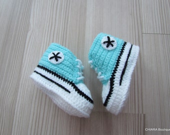 Crochet baby booties,baby sneakers,Baby sneakers,baby booties,baby shoes,knit booties,babyslippers,baby shoes,knitted baby booties,aqua blue