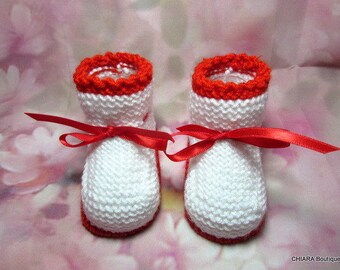 Unisex baby booties/knitted baby booties/photo prop booties/baby boots/ baby slippers/christening booties/baby shower gift/Ugg booties