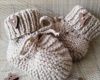 crochet baby booties, baby booties,knitted baby booties,photo prop booties,baby boots,baby slippers,christening booties,baby shower gift