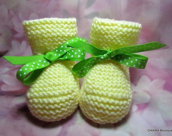 Unisex baby booties/knitted baby booties/photo prop booties/baby boots/ baby slippers/christening booties/baby shower gift/Ugg booties