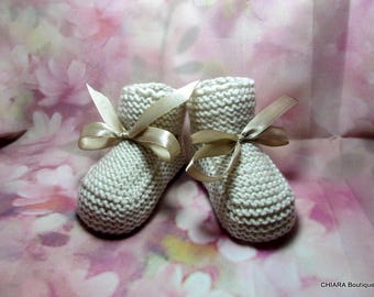 Unisex baby booties/knitted baby booties/photo prop booties/baby boots/ baby slippers/christening booties/baby shower gift/Ugg booties