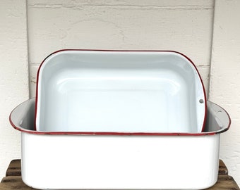 2 enamelware dishpans ~ 16" & 13" enamelware wash basins ~ white enamelware tubs with red rims ~ dish pans ~ farmhouse antiques