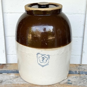 antiker Tontopf ~ seltener McCoy-Topf mit Deckel ~ 2-Gallonen-Topf ~ Pickle Crocks ~ Nelson McCoy Tontöpfe ~ Steinzeug-Ton