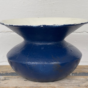 antique spittoon ~ from 1800s with gate mark ~ enameled cast iron spittoon ~ iron cuspidor ~ enamel over cast iron ~ farmhouse antiques