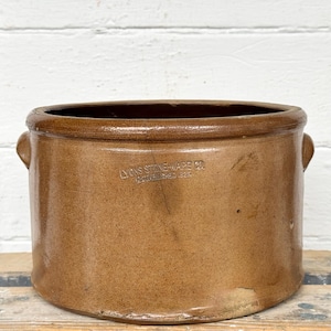 1800s crock ~ rare Lyons Stoneware, NY ~ circa 1825-1850s  ~ rare low antique crock ~ great color & ear handles ~ farmhouse antiques