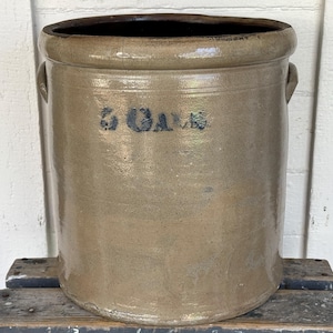 antique crock ~ salt glazed 5 gallon crock ~ primitive antiques ~ pickle crock ~ unique stoneware crock ~ farmhouse antiques