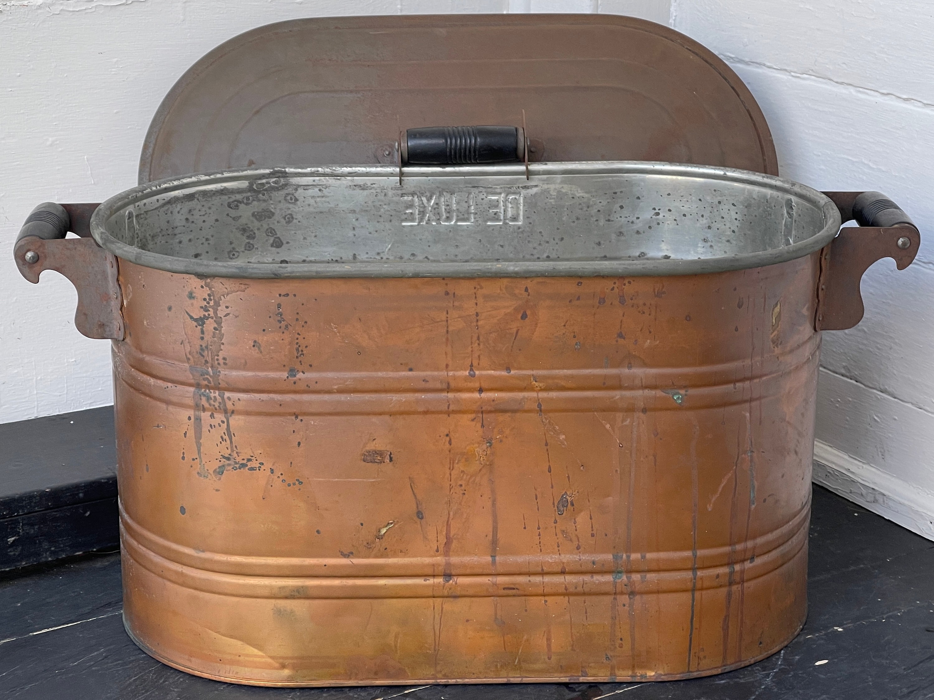 Antique Wash Tub for sale Only 2 left at 75