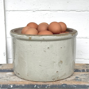 antique crock ~ low wide crock ~ 9&quot; wide ~ butter crock ~ pickling crock ~ storage crock ~ stoneware crock ~ rare find ~ farmhouse antiques
