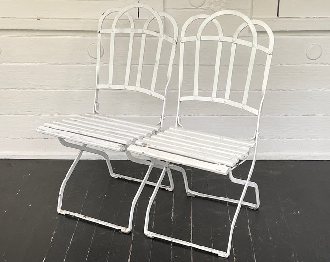 Blue Rover Vintage authentic farmhouse pieces von BlueRoverVintage