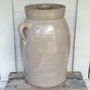 antique crock ~ 5 gallon butter churn crock with handle ~ primitive stoneware crock with lid ~ farmhouse antiques