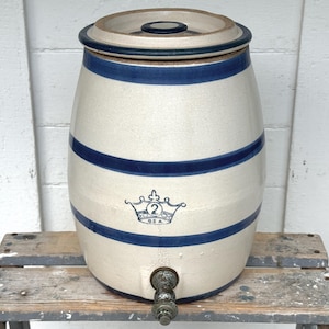 blue crown water cooler ~ vintage stoneware water jug ~ 2 gallon Ransbottom Brothers ~ big water jug with working spigot ~ farmhouse vintage