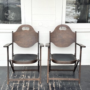 antique deck chairs ~ 1920s Louis Ratetter Solid Kumfort folding chairs ~ antique folding arm chairs ~ farmhouse antiques