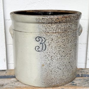 antique crock ~ 3 gallon crock with handles ~ stoneware crock with turkey drippings ~ primitive antique~ pickling crock ~ farmhouse antiques