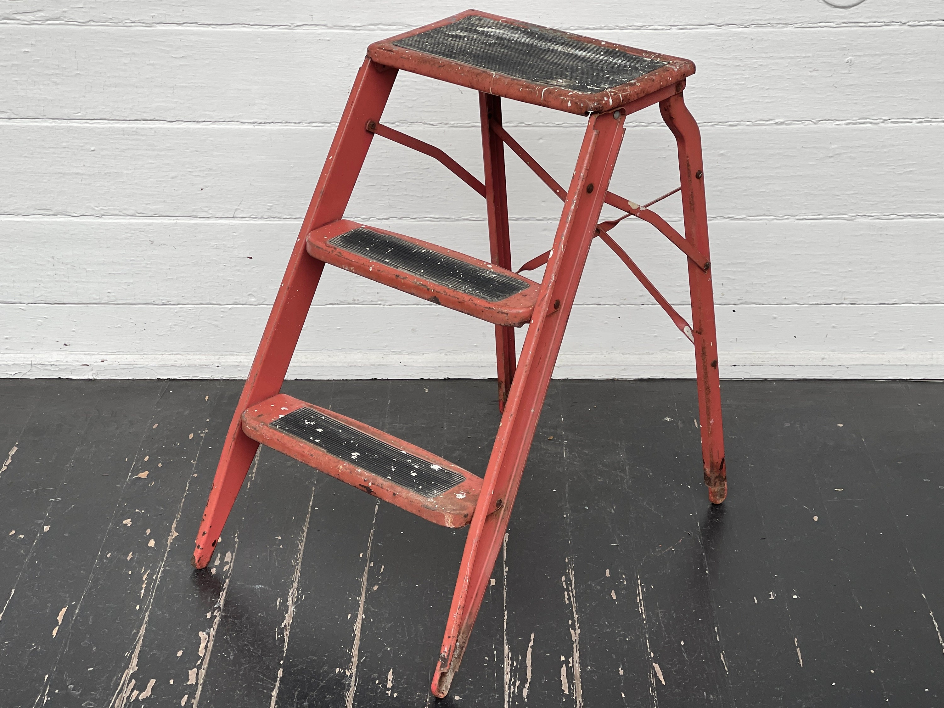 Funky Vintage Retro folding step stool – Moody Mabel