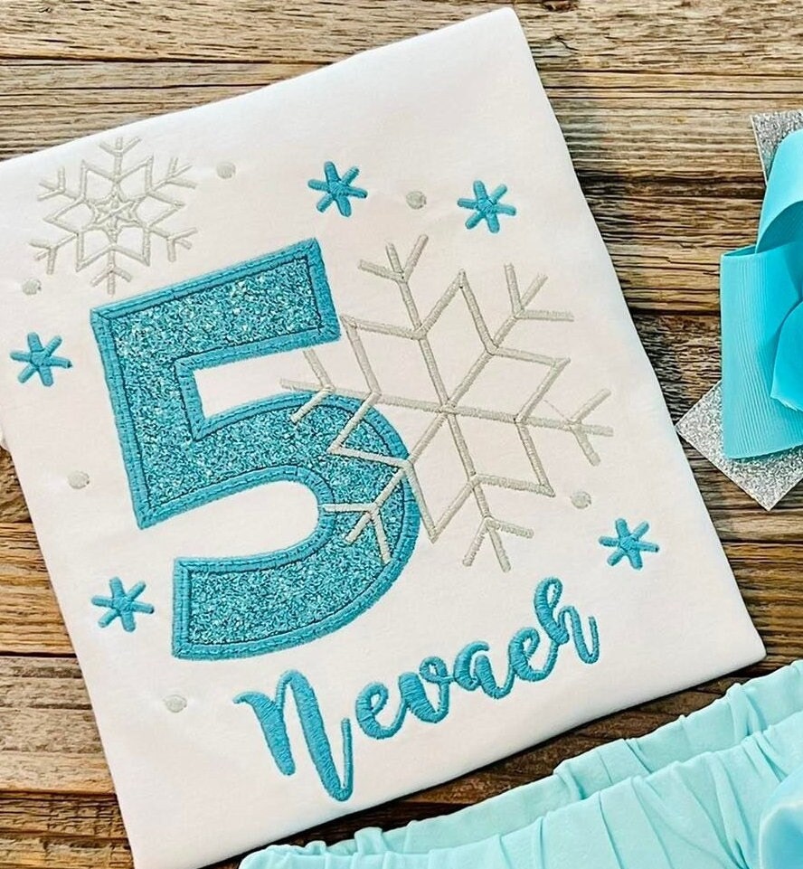 Small Felt Snowflake-1-1/2 Snowflakes-frozen Parties-bible Journaling-iron  on Felt Stickers-costume-planner Embellishments-quiet Play 