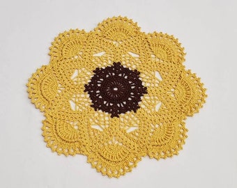 Crocheted doily, crochet sunflower doily, vintage style crochet doily, round pineapple doily, lace doily, crochet centerpiece