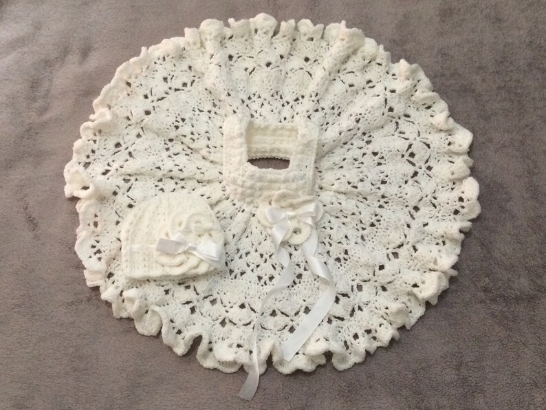 newborn to 3 months old baby dress Crochet baby dress