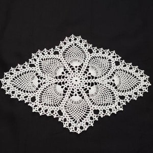 Crocheted vintage style oval pineapple doily White