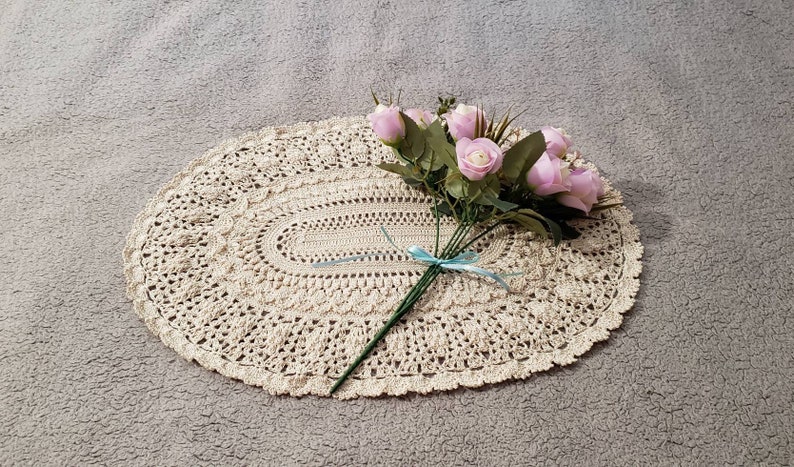 Crocheted vintage style oval pineapple doily, Mothers day gift image 9