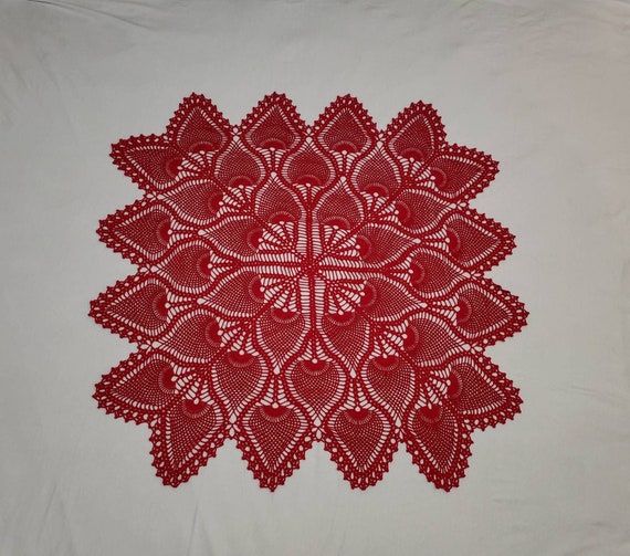 Crochet tablecloth/ topper/centerpiece, square tablecloth, square centerpiece, pineapple tablecloth, pinapple doily, square doily