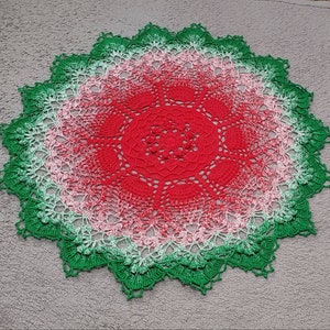 Round tableclothe,Crocheted doily,Pineapple song doily, lace doily, round doily, crochet table topper, christmas table clothe