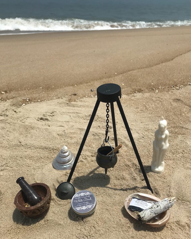 Mini Cauldron Cast Iron & Magical Herb Mixture Tripod Stand / Etsy