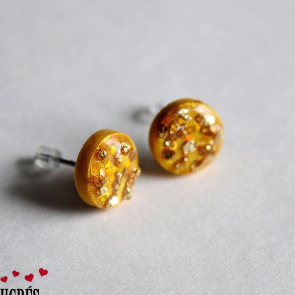 Gold earrings textured with golden granules, artisanal creation, mod earrings, hypoallergenic jewelry