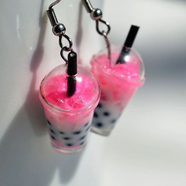 Boucles d'oreilles pendantes bubble tea aux perles zenzou - Boucles d'oreilles artisanales boissons miniatures - Idée cadeau amusant d'été