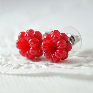 Red raspberry earrings - Small raspberries - Red wild berry stud earrings - Small wild berries