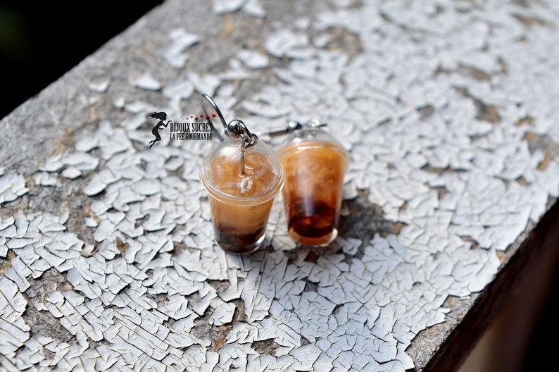 Boucles d'oreilles café glacé infusé de lait, bijoux originaux de nourriture miniature tasse de café glacé, idée cadeau pour amateur de café image 3