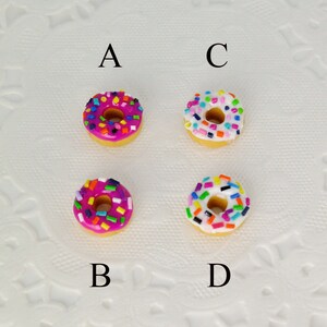 Gourmet donut earrings Dangling earrings in the shape of miniature donuts Gourmet gift idea Pastry image 3