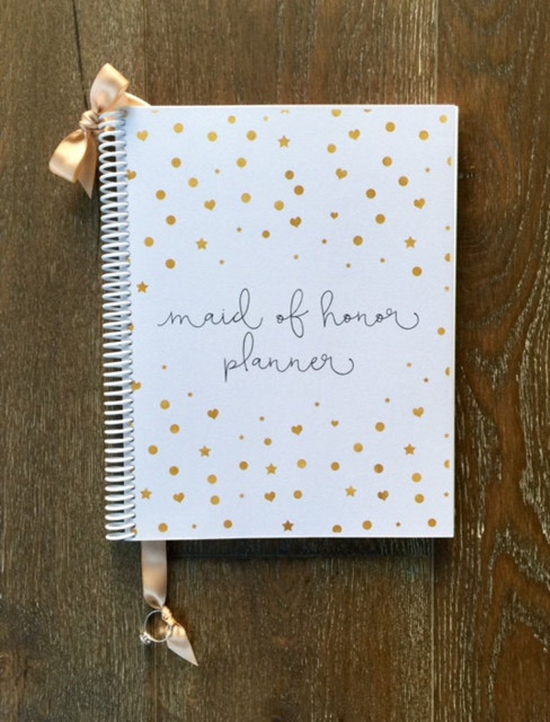 maid of honor wedding planner