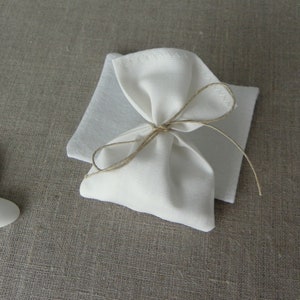 10 sachet petit sac pochette pochon dragées en tissu blanc cassé écru METIS LIN FIN surcyclé **ficelles vendues séparément**